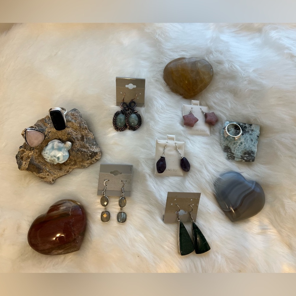 ❤️ Like this listing to be notified when I go live! - Picture 12 of 15